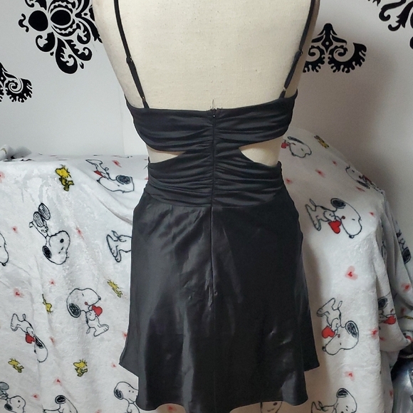 Princess Polly Black Mini Dress - Picture 7 of 13